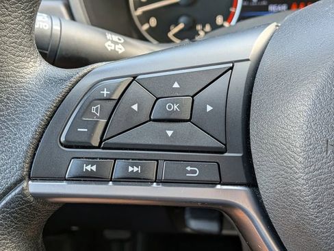 Used 2025 Nissan Altima 2.5 SV image 23