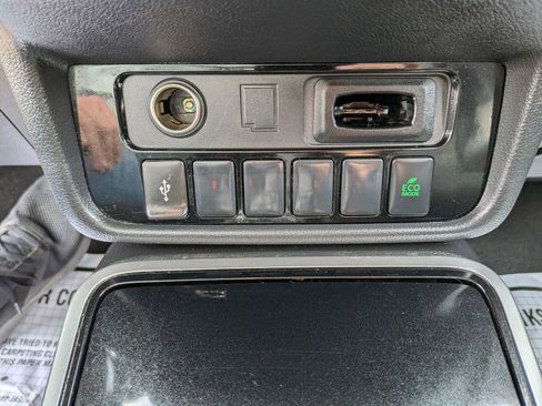Used 2020 Mitsubishi Outlander SE FWD image 58