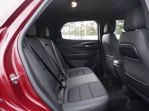 Used 2023 Chevrolet TrailBlazer RS w/ Convenience Package image 29