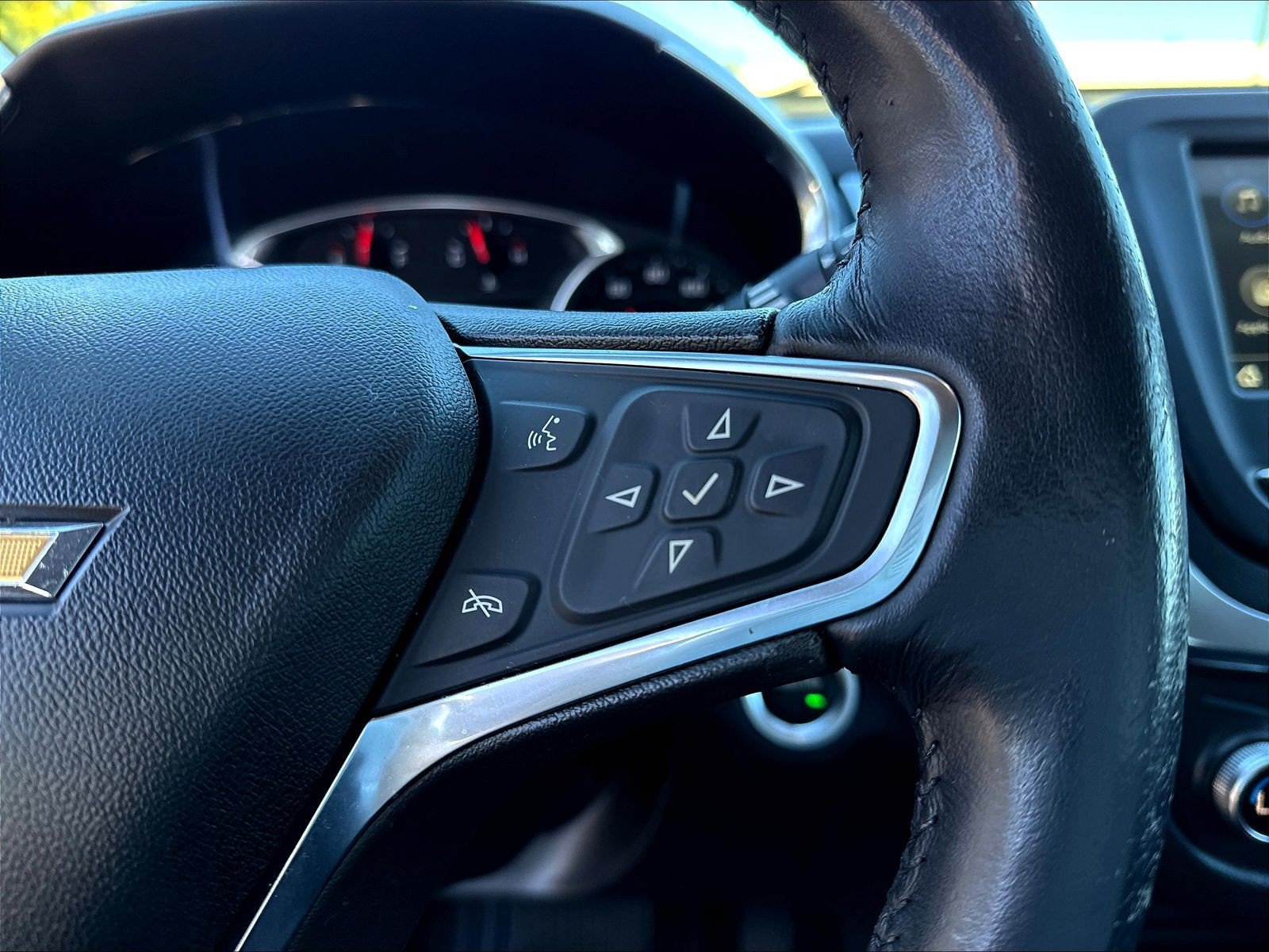 Used 2019 Chevrolet Equinox LT AWD/4WD image 14