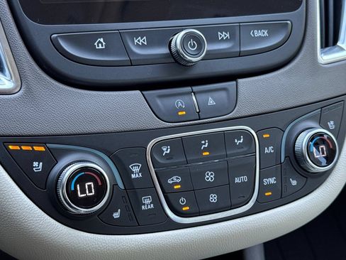 Used 2023 Chevrolet Malibu LT w/ LPO, Floor Liner Package FWD image 23