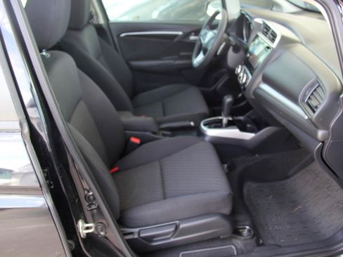 Used 2019 Honda Fit EX image 28