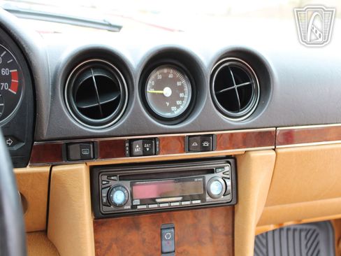 Used 1988 Mercedes-Benz 560 SL image 25