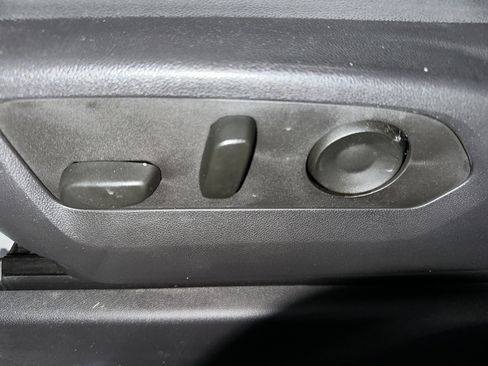 Used 2024 Chevrolet Silverado 2500 High Country w/ Technology Package image 26