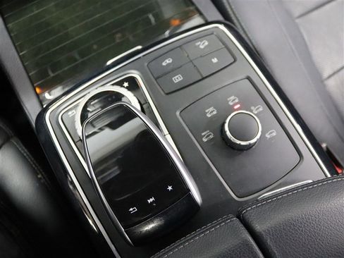Used 2017 Mercedes-Benz GLS 550 4MATIC image 26