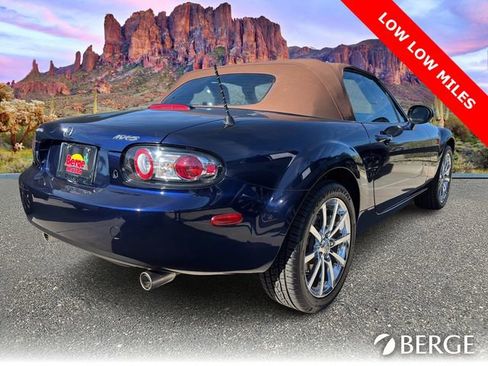 Used 2007 MAZDA MX-5 Miata Grand Touring w/ Premium Pkg image 7