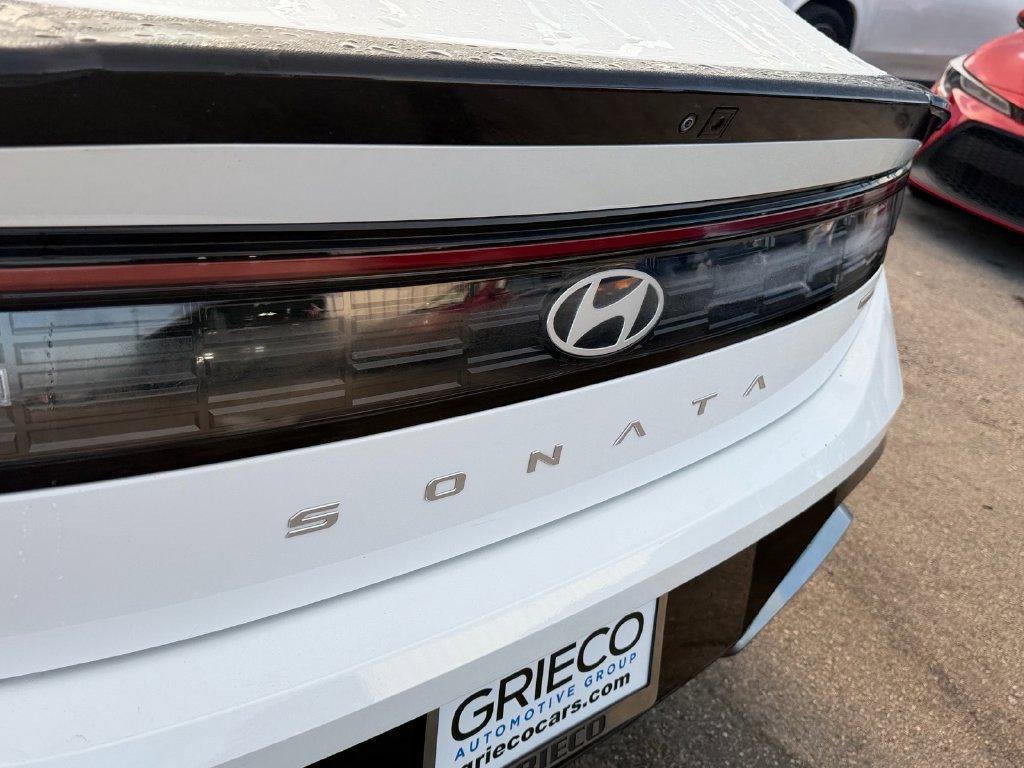 Used 2025 Hyundai Sonata SEL FWD image 14