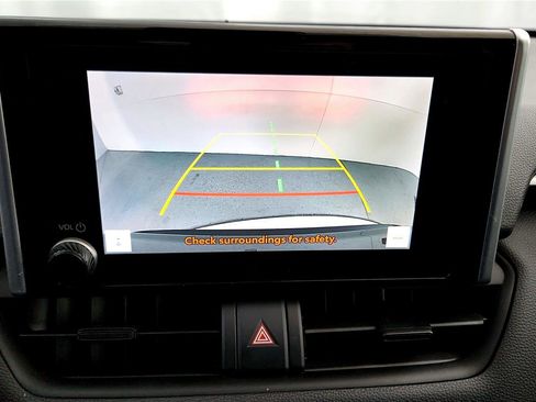 Used 2023 Toyota RAV4 LE image 31