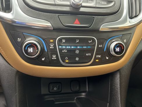 Used 2018 Chevrolet Equinox Premier image 22