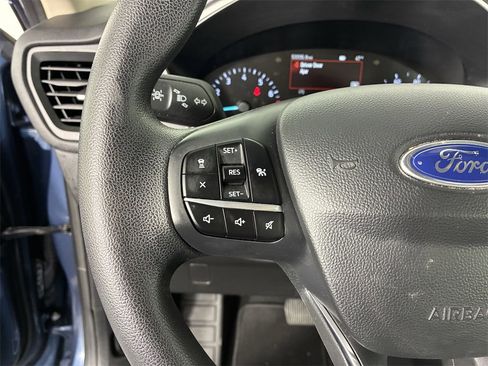 Used 2020 Ford Escape SE image 22