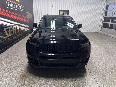 Used 2023 Jeep Grand Cherokee L Laredo AWD/4WD image 28