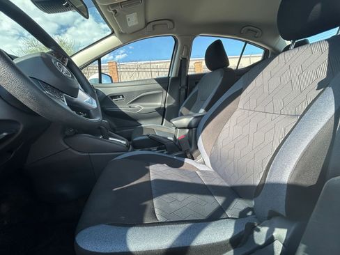 Used 2025 Nissan Versa SV w/ Trunk Package image 22