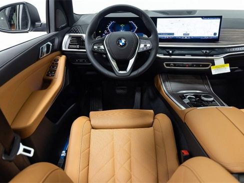 Certified 2025 BMW X5 xDrive40i w/ Premium Package image 4