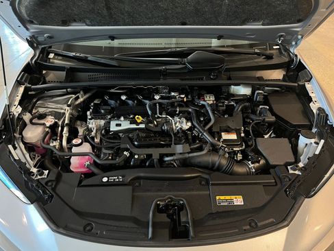 Used 2025 Toyota Prius LE image 32