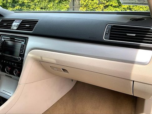 Used 2013 Volkswagen Passat 2.5 SE image 17
