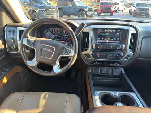 Used 2018 GMC Sierra 1500 SLT w/ SLT Premium Package image 12