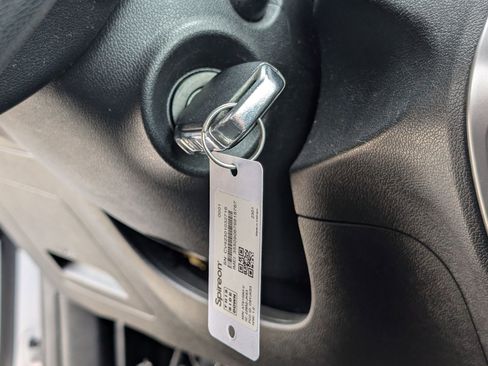 Certified 2022 Kia Sorento LX AWD/4WD image 17