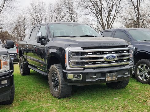 Used 2024 Ford F250 Platinum w/ Tremor Off-Road Package image 1