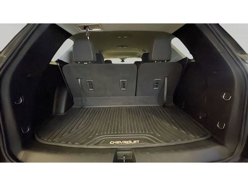 Used 2020 Chevrolet Traverse LT image 17