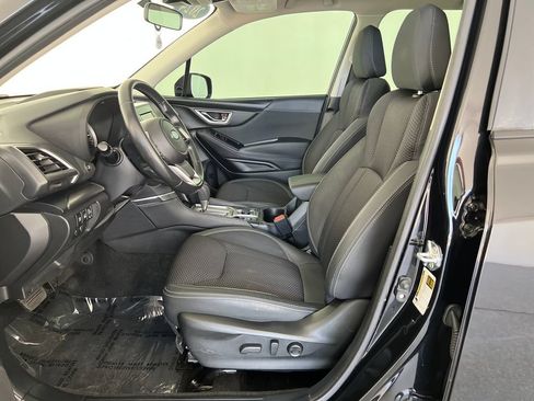 Used 2024 Subaru Forester Premium AWD/4WD image 11