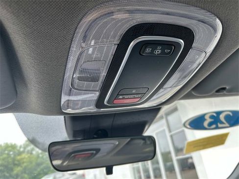 Used 2023 Hyundai Elantra SEL w/ Convenience Package image 31