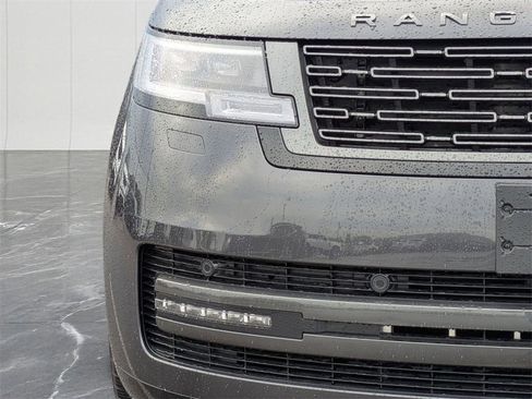 Used 2023 Land Rover Range Rover SE image 15