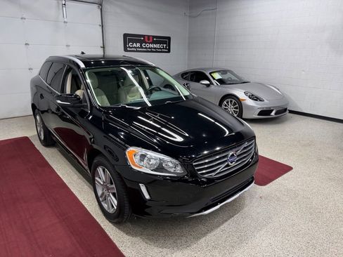 Used 2016 Volvo XC60 T6 w/ Proximity Package AWD/4WD image 6