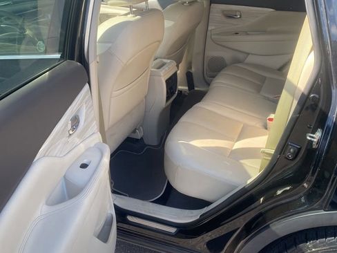 Used 2016 Nissan Murano Platinum w/ Platinum Technology Package image 8