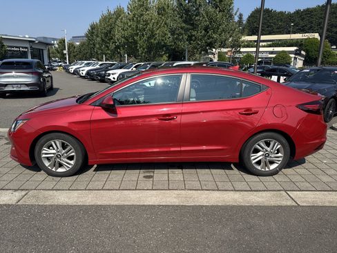 Used 2020 Hyundai Elantra Value Edition FWD image 8