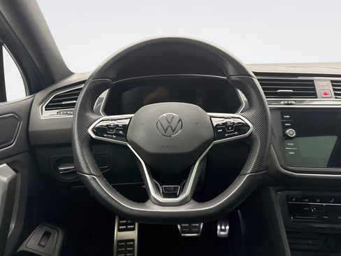Used 2024 Volkswagen Tiguan SE R-Line AWD/4WD image 12