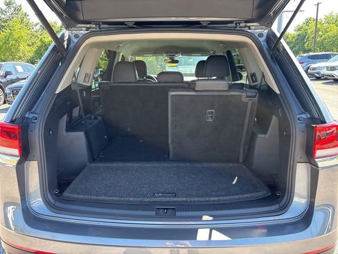 Used 2024 Volkswagen Atlas SE AWD/4WD image 13