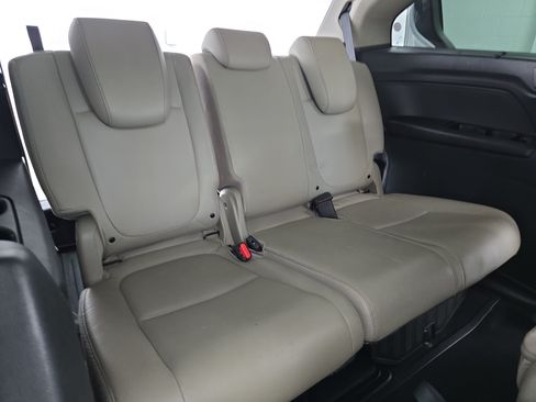 Used 2023 Honda Odyssey Touring image 12