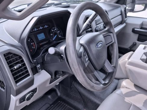 Used 2019 Ford F250 XL w/ Snow Plow Prep Package AWD/4WD image 10