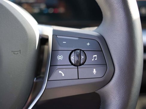 Used 2024 BMW X1 xDrive28i w/ Premium Package image 17