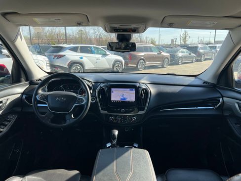 Used 2021 Chevrolet Traverse RS image 23