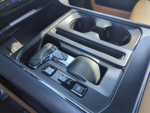 Used 2021 Ford F150 Lariat w/ FX4 Off-Road Package image 16