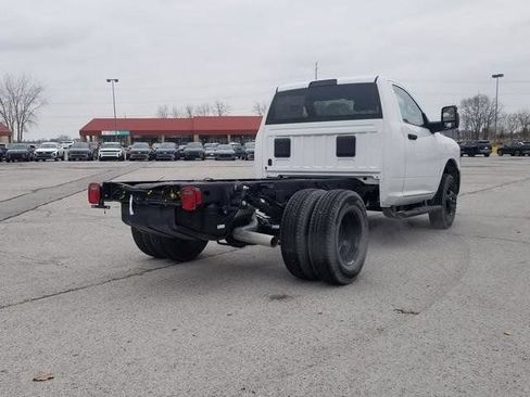 Used 2026 RAM 3500 Tradesman AWD/4WD image 4