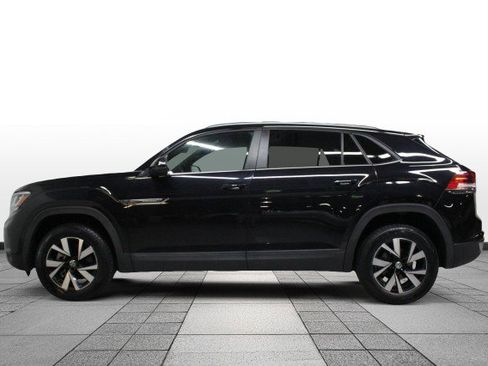 Used 2022 Volkswagen Atlas Cross Sport SE image 4