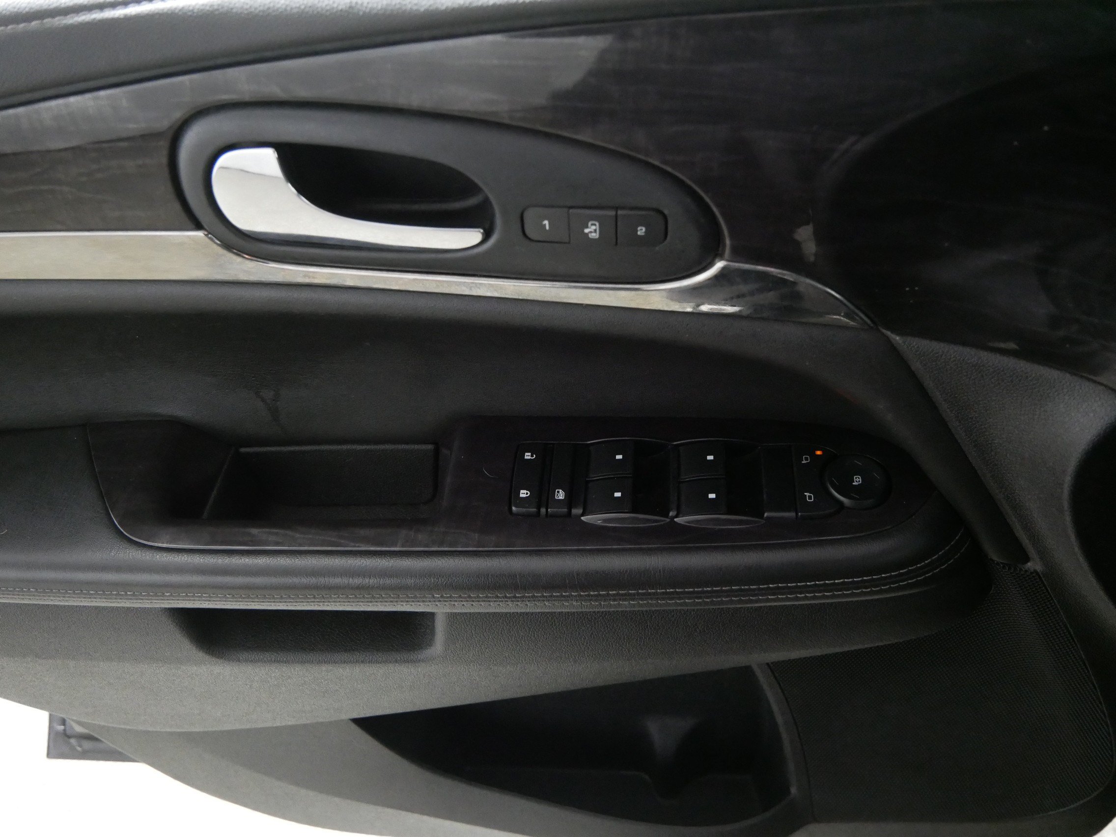 Used 2016 Buick Enclave Leather AWD/4WD image 19