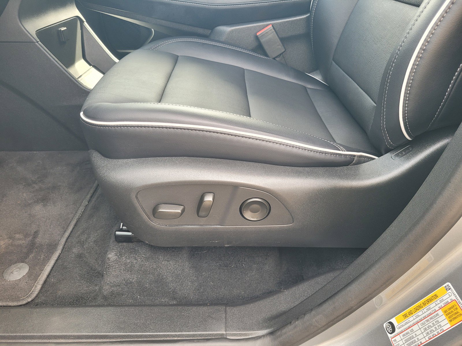 Used 2026 Buick Enclave Preferred FWD image 17