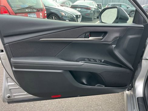 Used 2025 Toyota Camry LE image 20