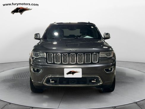 Used 2018 Jeep Grand Cherokee Overland w/ Jeep Active Safety Group image 8