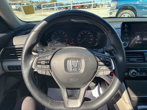 Used 2020 Honda Accord Touring image 23