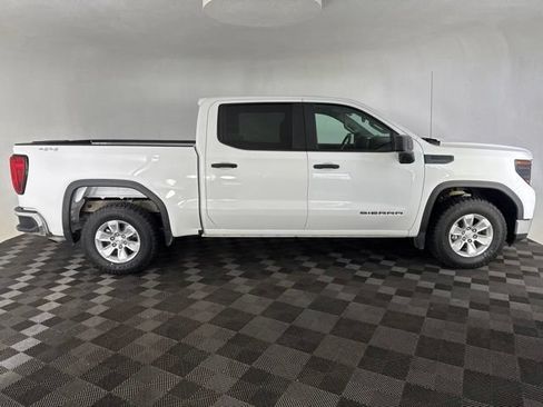 Used 2023 GMC Sierra 1500 Pro w/ Pro Value Package AWD/4WD image 6