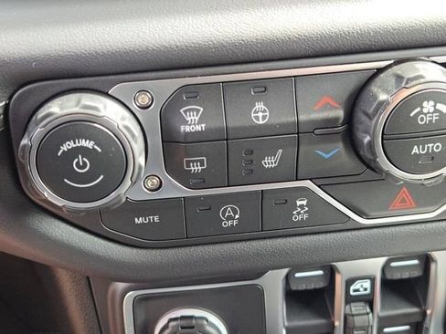 New 2026 Jeep Gladiator Sport AWD/4WD image 33