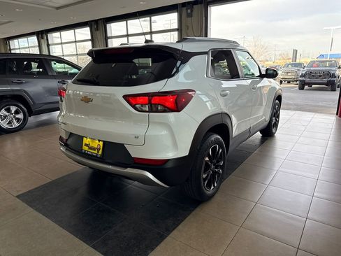 Used 2023 Chevrolet TrailBlazer LT w/ Convenience Package image 4