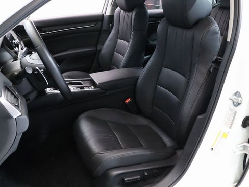 Used 2018 Honda Accord EX-L image 2