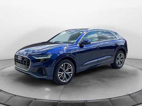 Used 2021 Audi Q8 Premium Plus AWD/4WD image 3