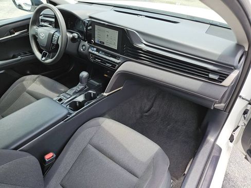 Used 2025 Toyota Camry LE FWD image 27