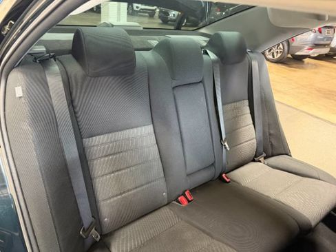 Used 2016 Toyota Camry LE FWD image 25